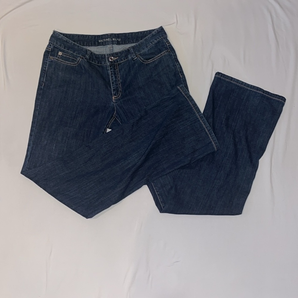 Micheal Kors size 6 jeans. Missing charm on back zipper